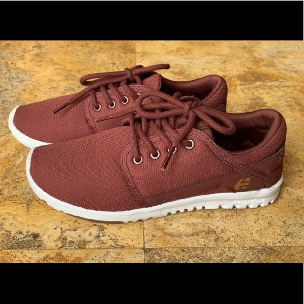 Women's Etnies Scout Shoes Sneakers- Size 7